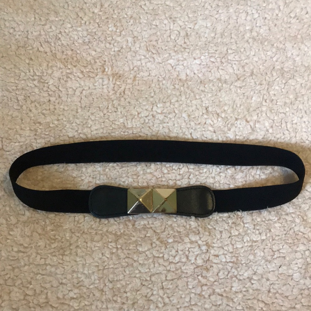 Stretchy Black Belt — No Holes